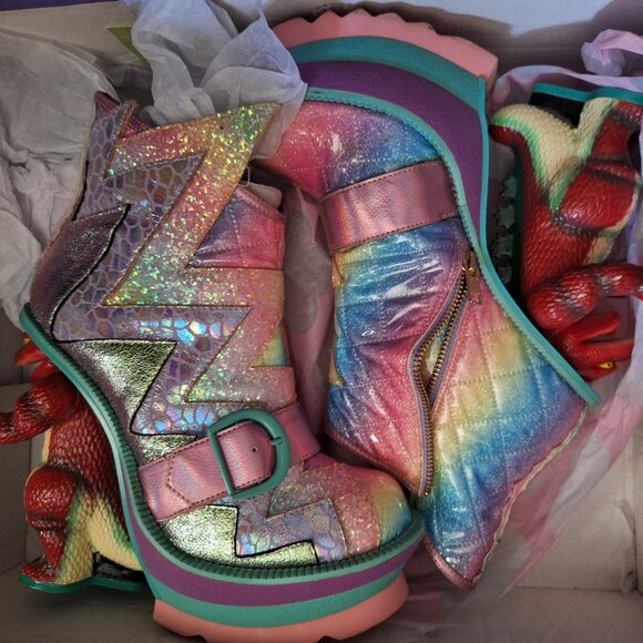 Rare "Roary" platform bootie from Irregular Choice - Picture 2 of 5